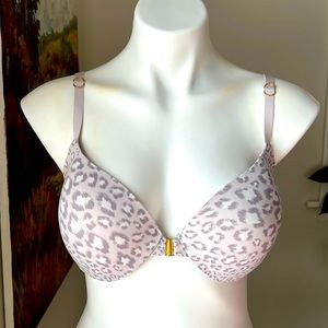 Victoria’s Secret Incredible Bra Lightly Lined Demi 36D